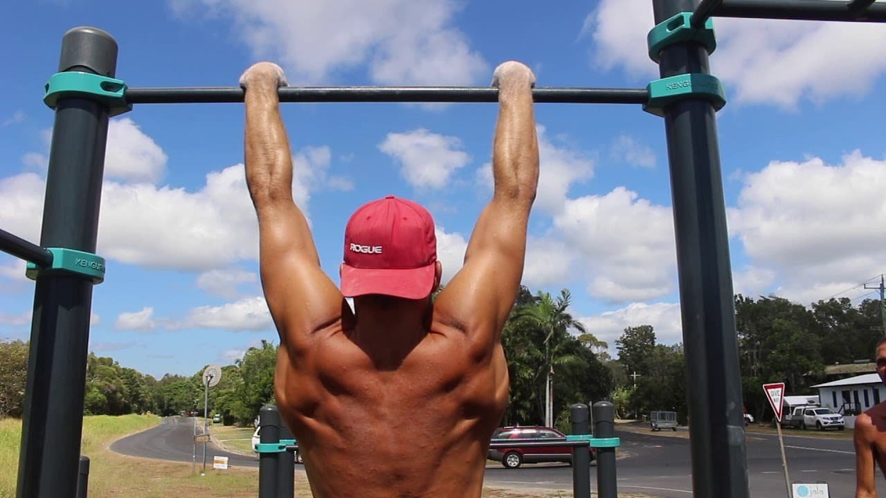 Incorporating Pull Up and Dip Bars into Home Gyms